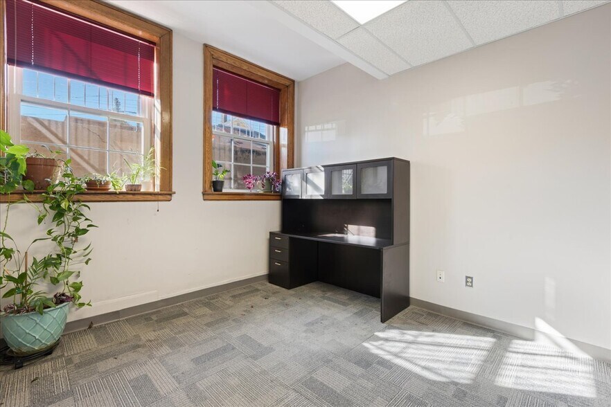More Photos Of 46 S Main St, Concord Office For Sale