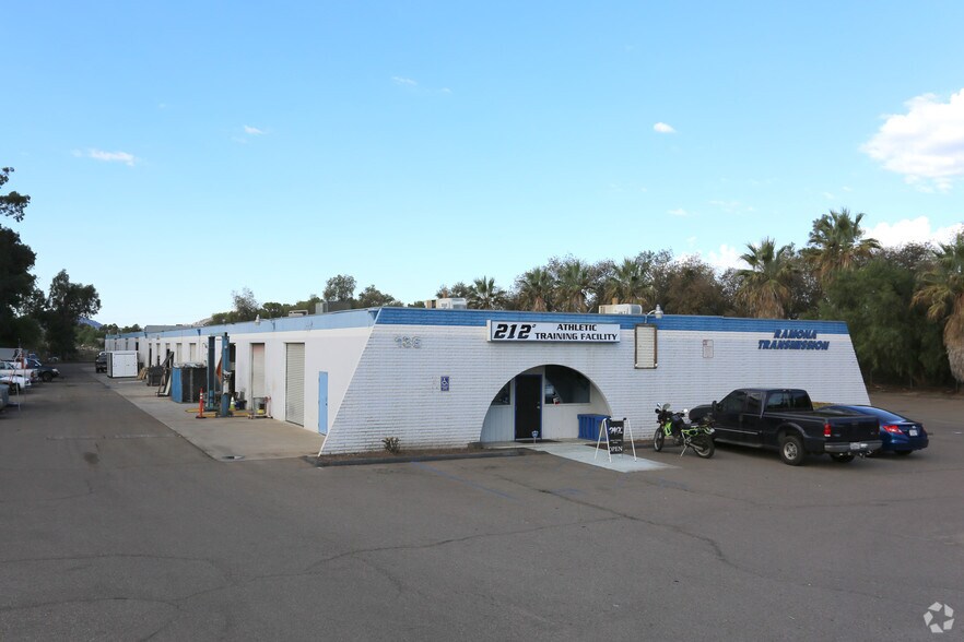 More Photos Of 136 10th St, Ramona Service For Lease