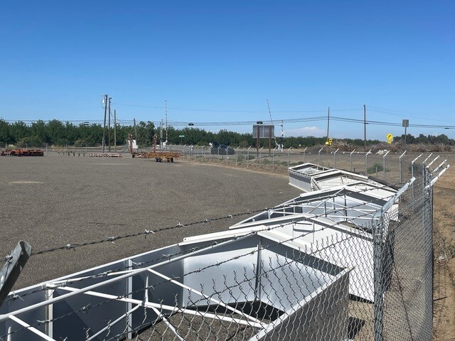 More Photos Of R2E Freeway Drive, Woodland Land For Lease