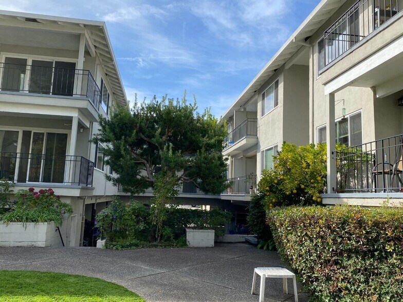 More Photos Of 837 Cowper St, Palo Alto Apartments For Sale