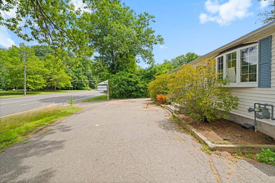 More Photos Of 88 Hazard Ave, Enfield Office For Sale