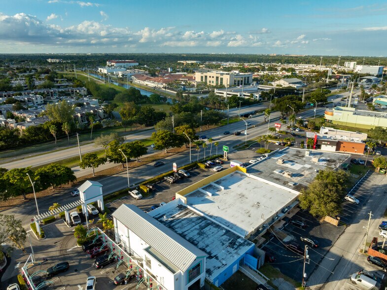 More Photos Of 13981 S Dixie Hwy, Miami Unknown For Lease