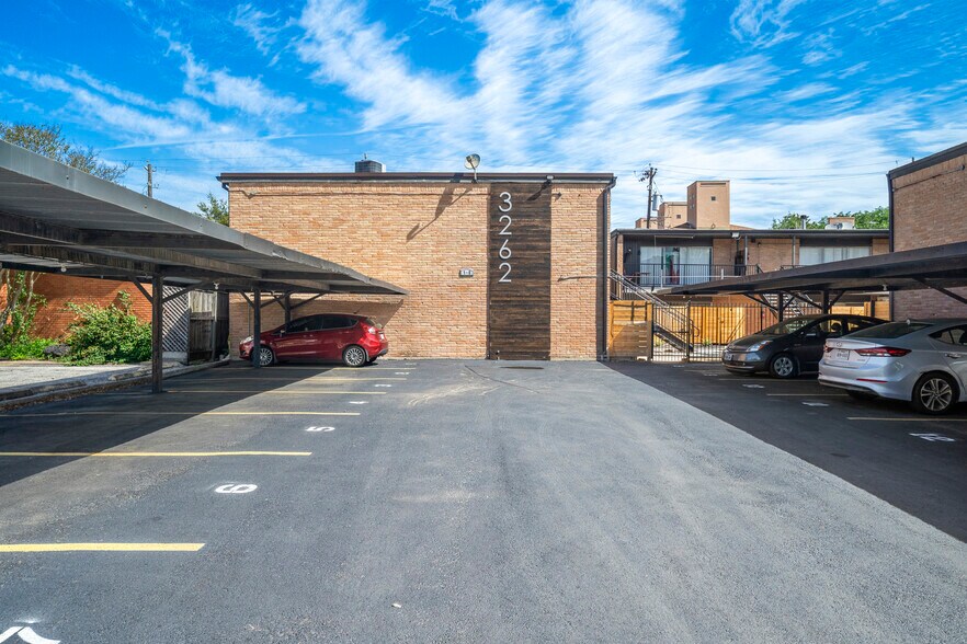 Primary Photo Of 3262 Branard St, Houston Apartments For Sale