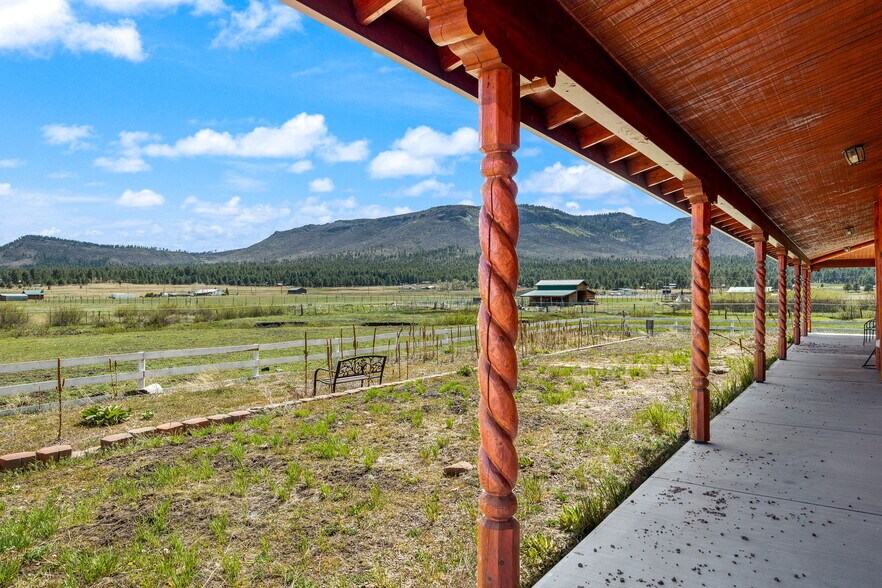 More Photos Of 2 County Road 2141 rd, Alpine Hotel For Sale