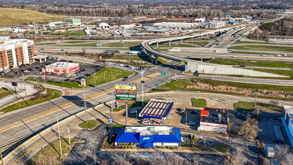 More Photos Of 2093 Smizer Station Rd, Fenton Fast Food For Sale