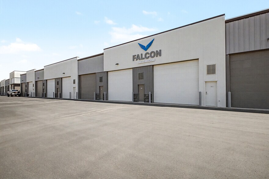 More Photos Of 450 E Willis Rd #71, Chandler Self Storage For Sale