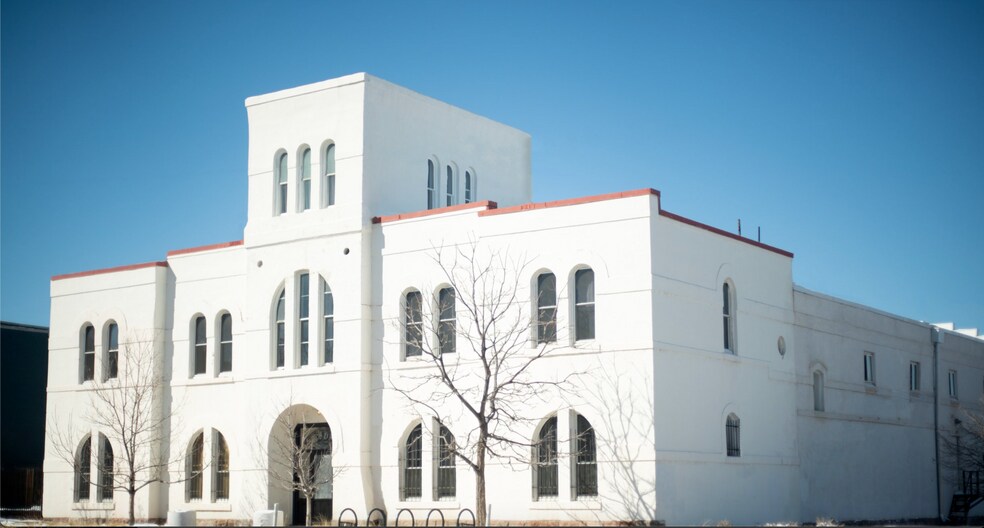 Primary Photo Of 2565 Curtis St, Denver Warehouse For Sale
