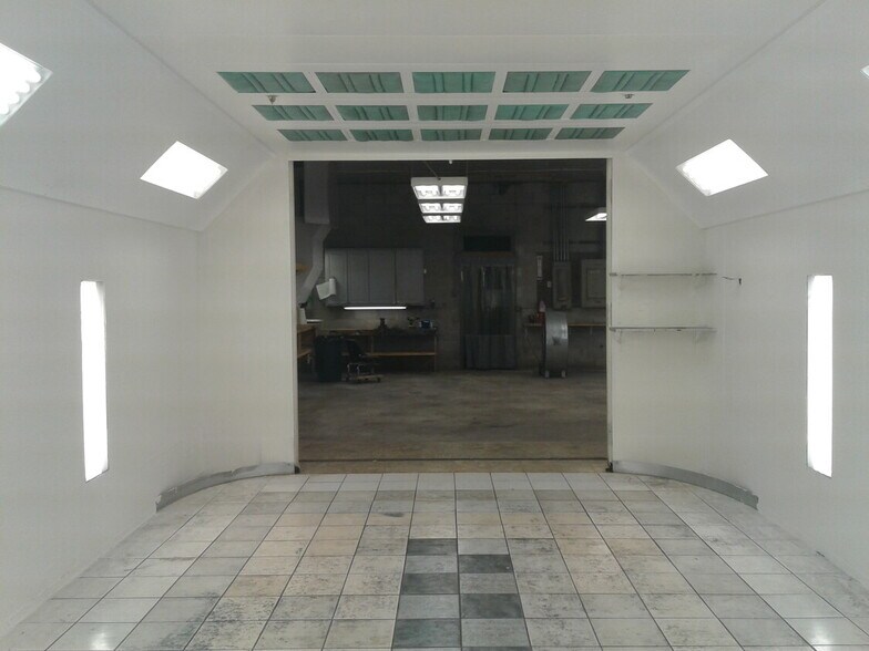 More Photos Of 4513 Lenox Ave, Jacksonville Service For Lease