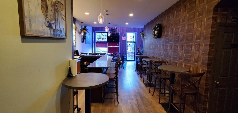 More Photos Of 300-304 Grand St, Paterson Restaurant For Lease