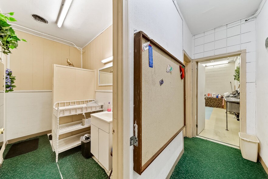 More Photos Of 1311 W Owens Ave, Las Vegas Religious Facility For Sale
