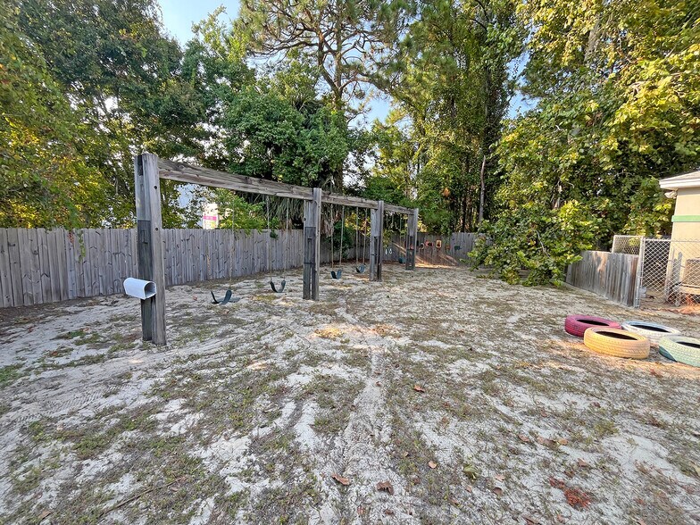 More Photos Of 45 South Shore Dr, Miramar Beach Storefront Retail Office For Lease