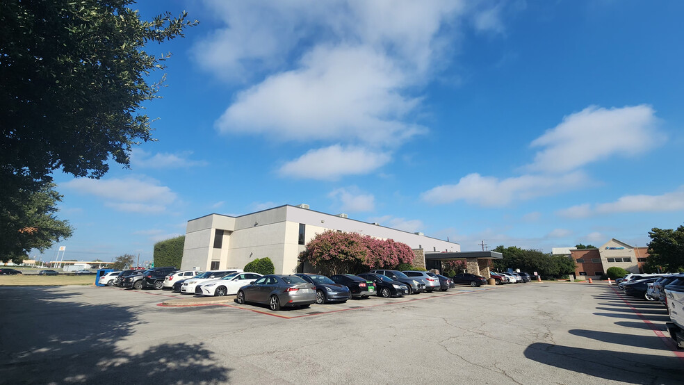 Primary Photo Of 560 W Main St, Lewisville Medical For Lease