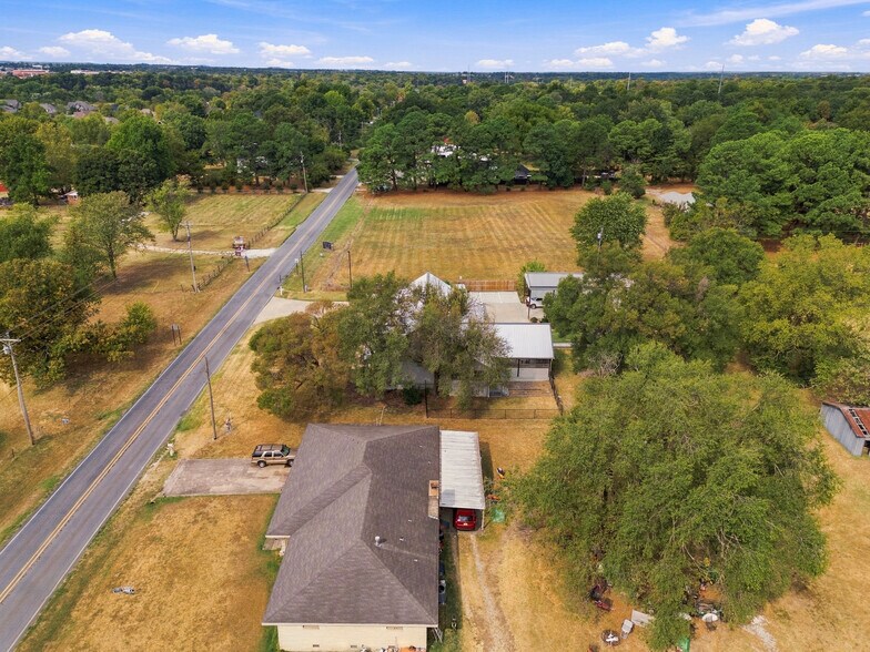 More Photos Of 5876 Elm Springs Rd, Elm Springs Office For Lease