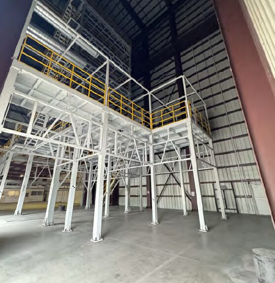 More Photos Of 8615 Golden Spike Ln, Houston Manufacturing For Lease