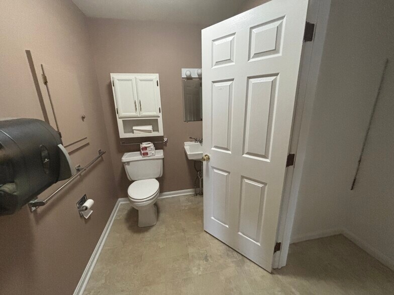 More Photos Of 845 Water St, Northumberland Medical For Sale