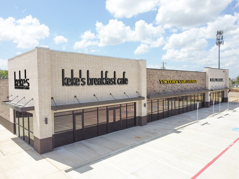 Primary Photo Of 8625 Old Decatur Rd, Fort Worth Restaurant For Sale