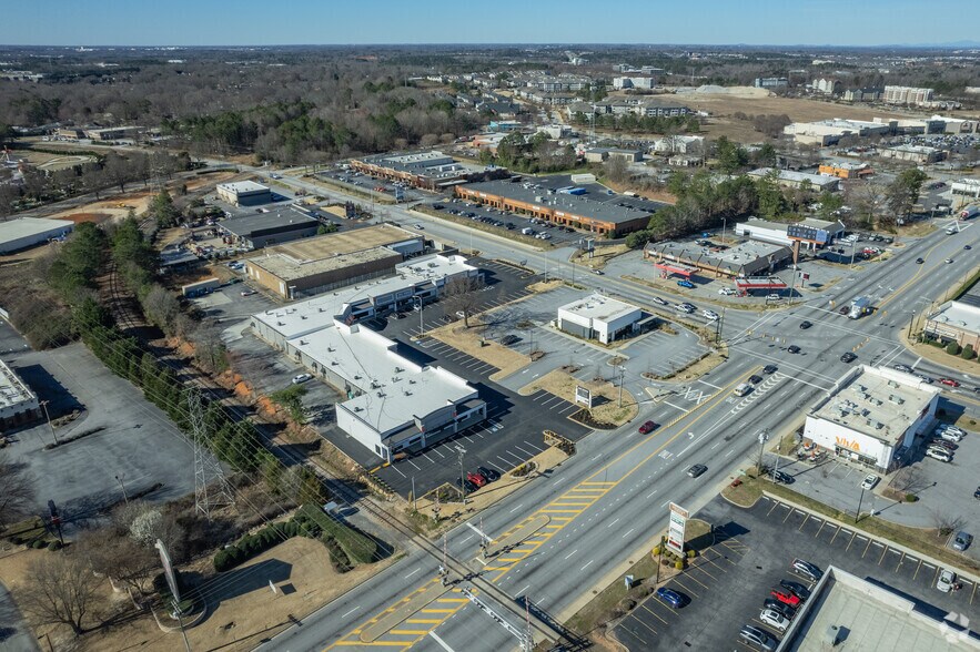 More Photos Of 1178 Woodruff Rd, Greenville Unknown For Lease