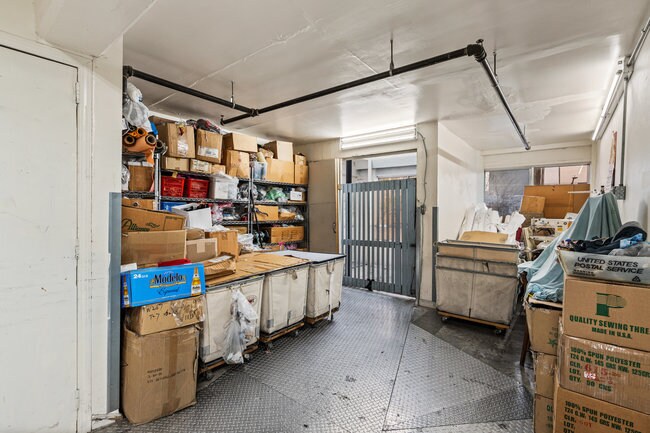 More Photos Of 1118-1120 Howard St, San Francisco Office For Sale