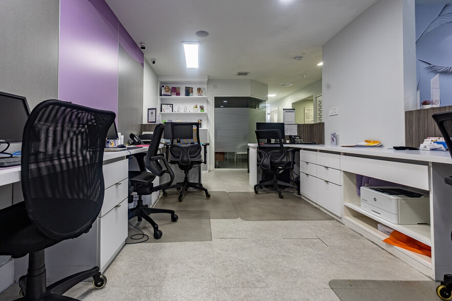 More Photos Of 9851 NW 58th St, Miami Flex For Sale