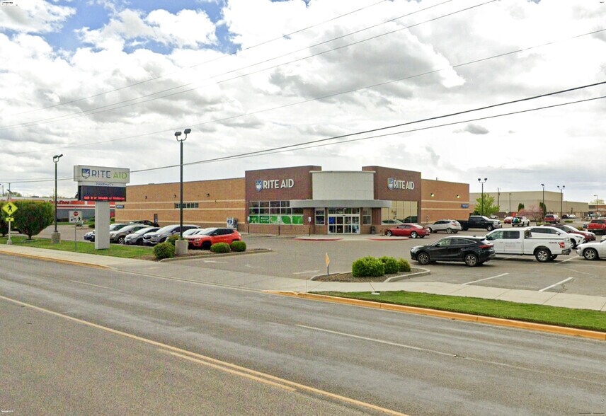 More Photos Of 728 SW 4th Ave, Ontario Drugstore For Sale