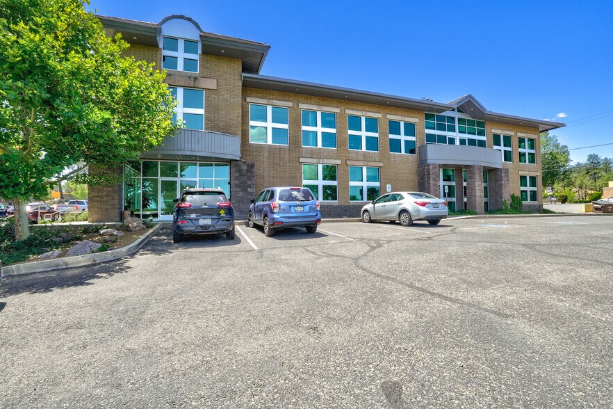 More Photos Of 600 W Gurley St, Prescott Office For Lease