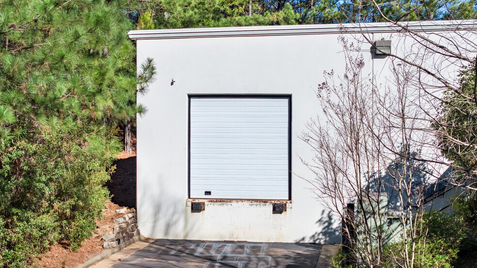 More Photos Of 220 Curie Dr, Alpharetta Warehouse For Sale