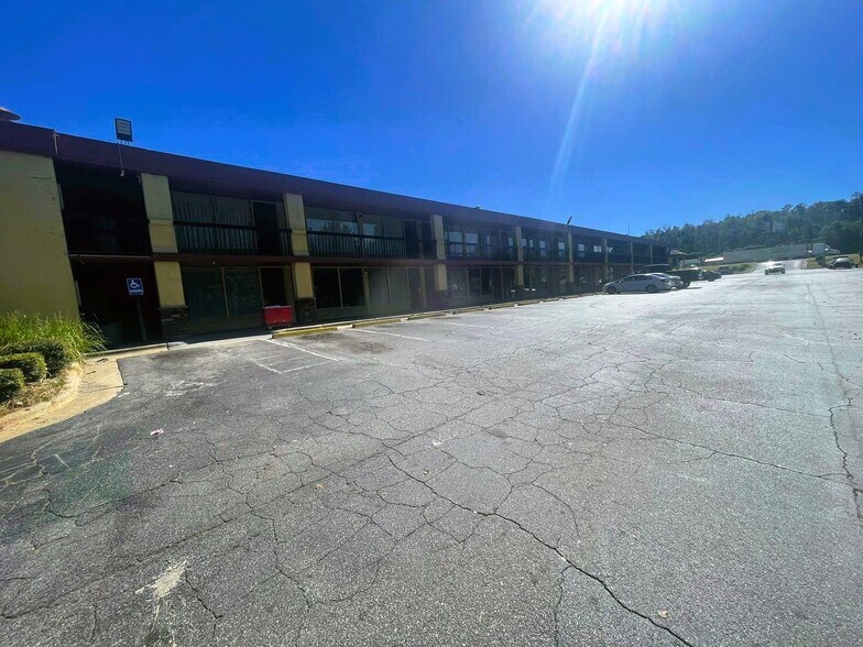 More Photos Of 1700 US-280, Phenix City Hotel For Sale