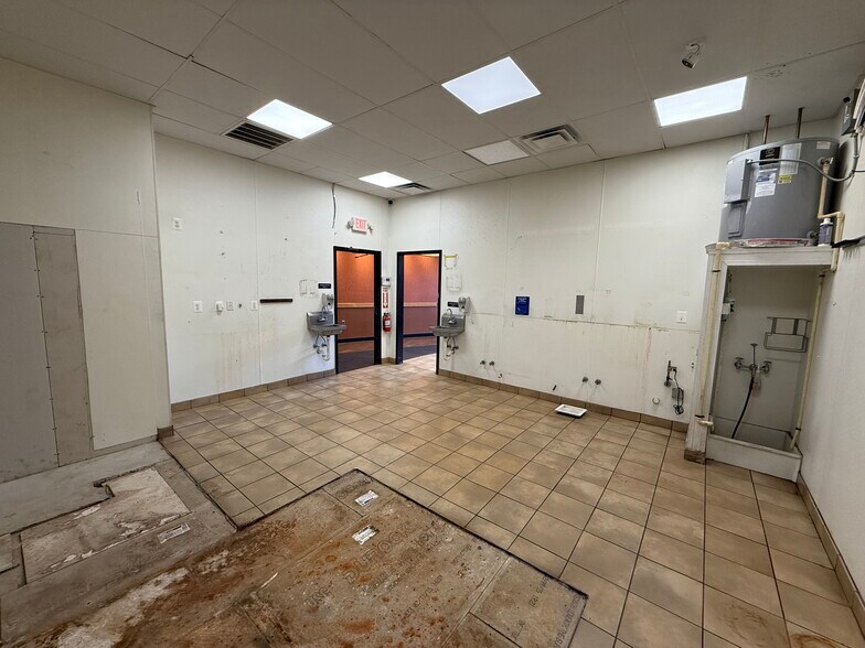 More Photos Of 3172-3174 Mt Pleasant St NW, Washington Storefront For Lease