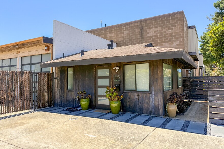 Primary Photo Of 325 Ingalls St, Santa Cruz Service For Sale