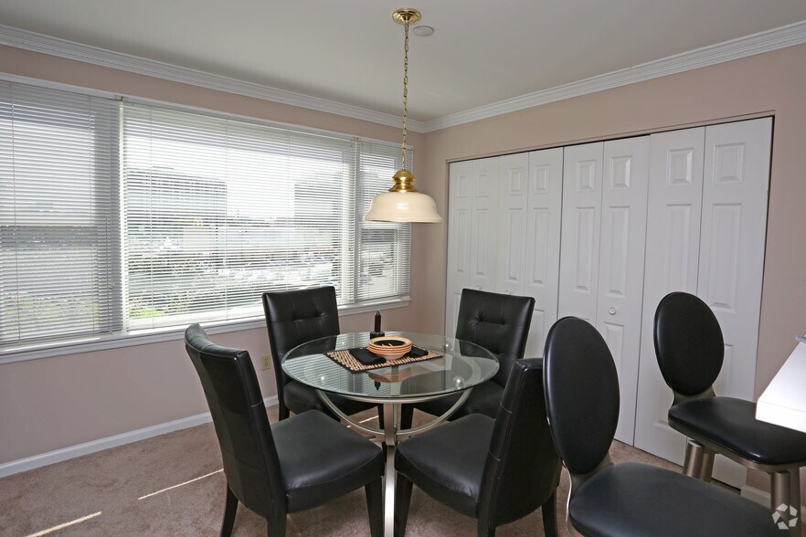 More Photos Of 657 S 3rd St, Louisville Apartments For Lease