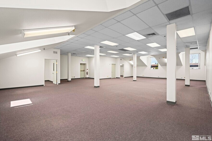 More Photos Of 1615 US Highway 395 N, Minden Office For Sale