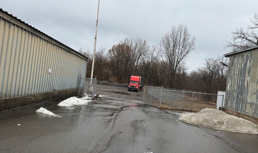 More Photos Of , Lapeer Unknown For Sale