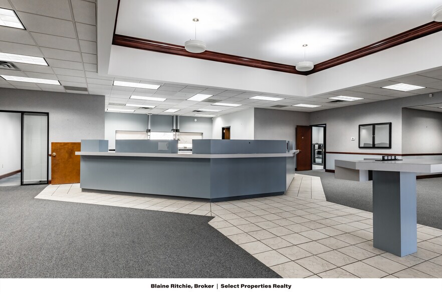 More Photos Of 1397 Elizabeth Pike, Mineral Wells Bank For Lease