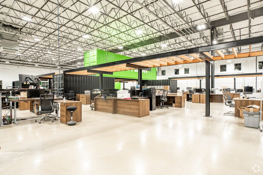 More Photos Of 1200 Bmc Dr, Cedar Park Distribution For Lease
