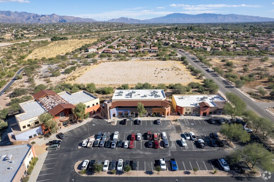 More Photos Of 4007 E Paradise Falls Dr, Tucson Medical For Lease