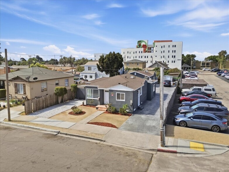 More Photos Of 2304 G Ave, National City Apartments For Sale
