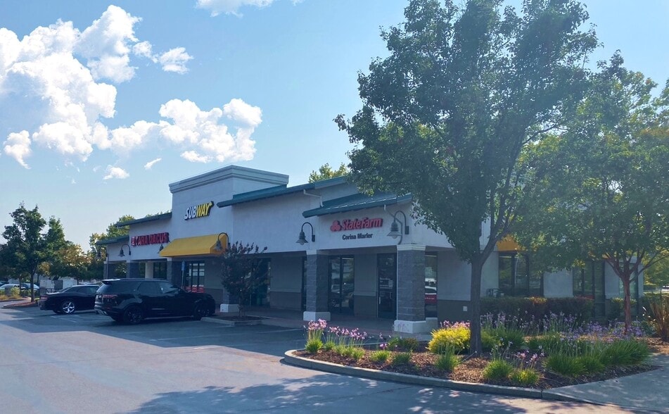 More Photos Of 3338 N Texas St, Fairfield Freestanding For Lease