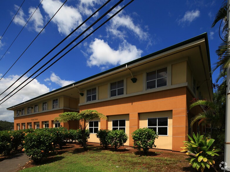 More Photos Of 82 Puuhonu Pl, Hilo Medical For Lease