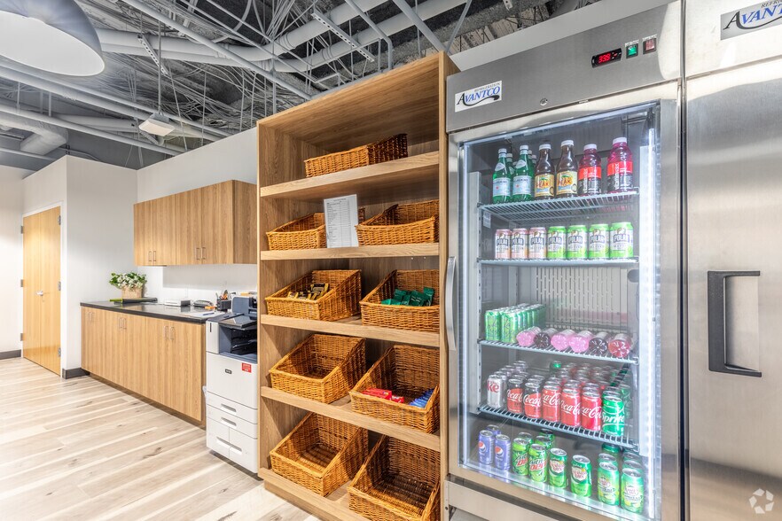 More Photos Of 2300 Wilson Blvd, Arlington Coworking Space