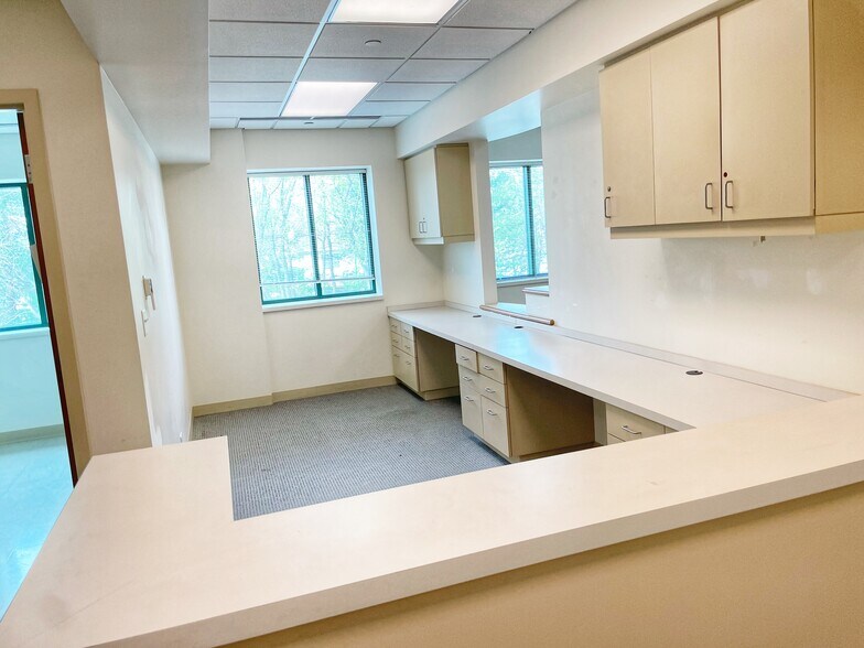 More Photos Of 1170 E Belvidere Rd, Grayslake Medical For Lease