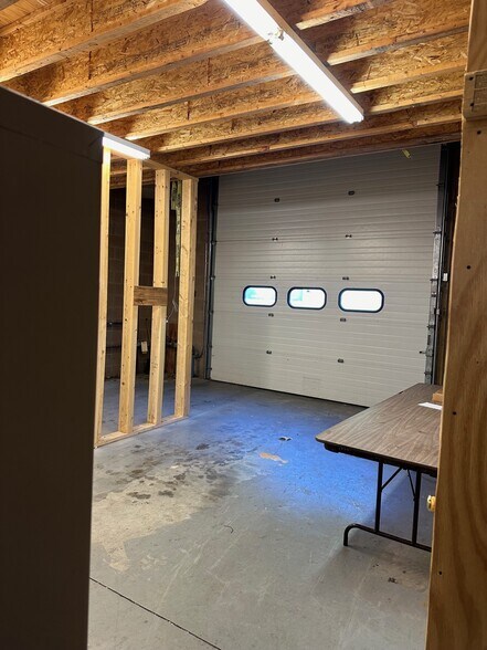 More Photos Of 81 Western Industrial Dr, Cranston Warehouse For Sale