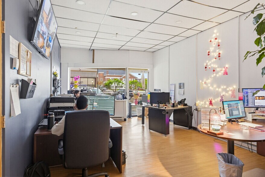 More Photos Of 309-313 W Milwaukee St, Janesville Apartments For Sale