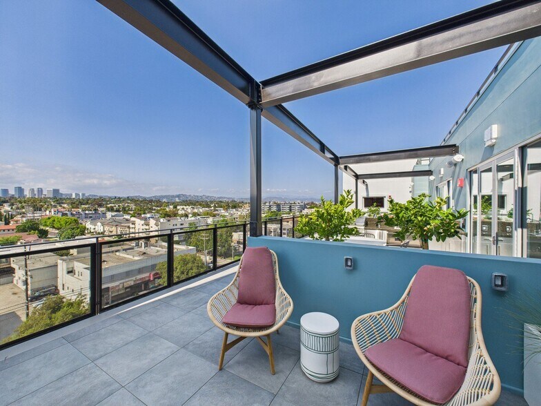 More Photos Of 9900 Venice Blvd, Culver City Apartments For Lease