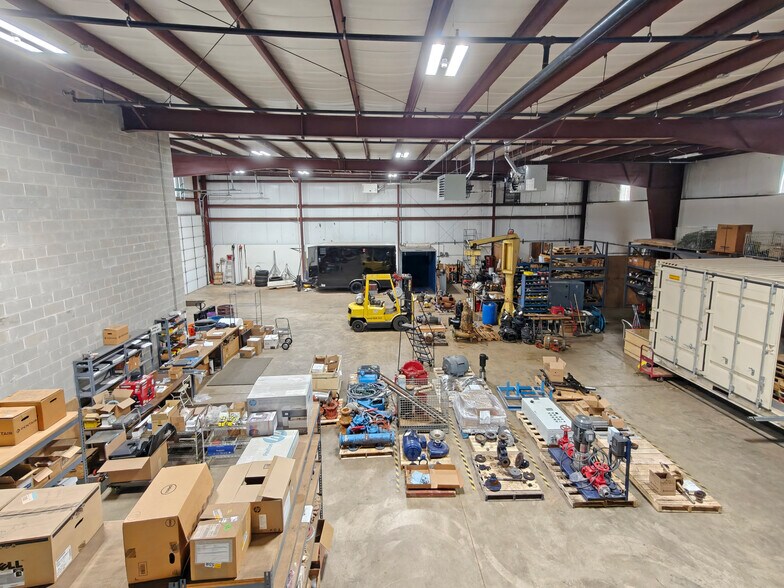 More Photos Of 1760 Commerce Dr, Montgomery Warehouse For Lease