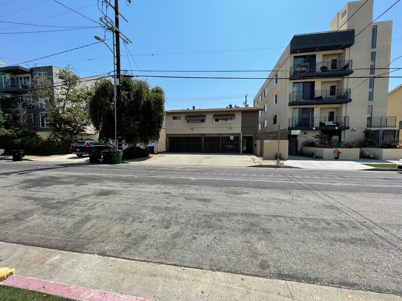 More Photos Of 5237 Cahuenga Blvd, North Hollywood Apartments For Sale