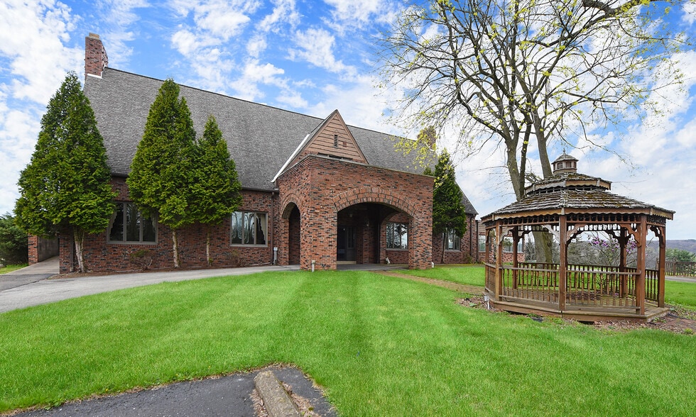 More Photos Of 1300 Lane ave, Natrona Heights Specialty For Sale