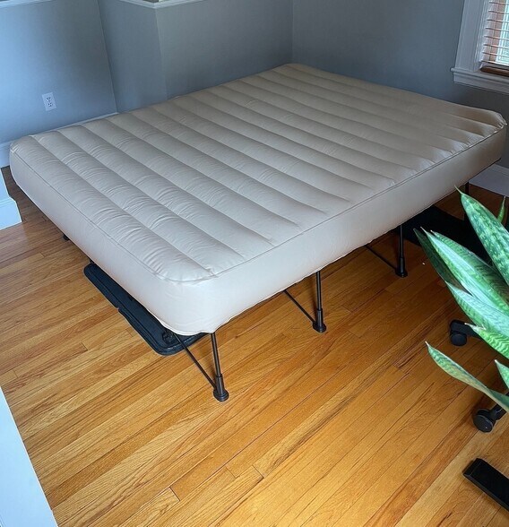 More Photos Of 132 Rawson Rd, Arlington Flex For Sale