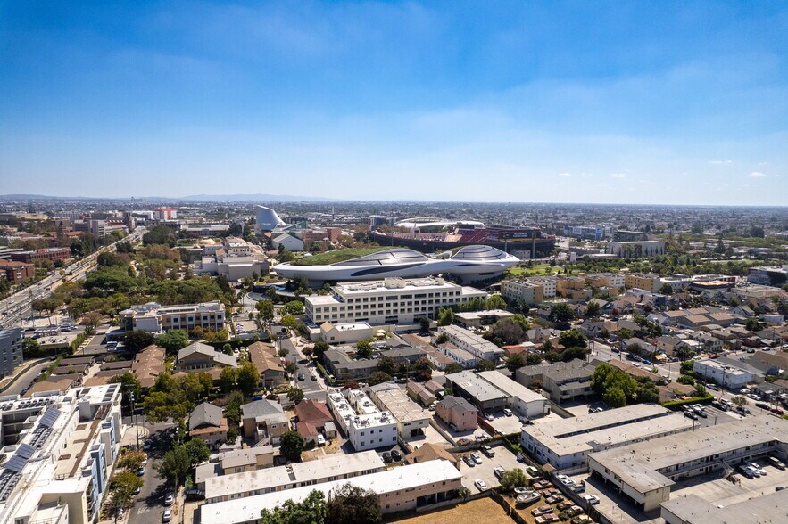 More Photos Of 3823 Wisconsin St, Los Angeles Apartments For Sale