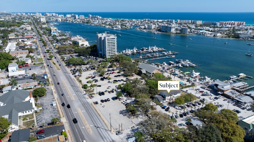 More Photos Of 302 Harbor Blvd, Destin Restaurant For Lease