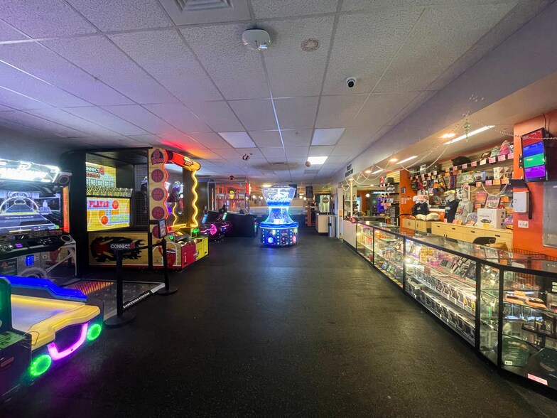 More Photos Of 1020 W Francis Ave, Spokane Freestanding For Lease